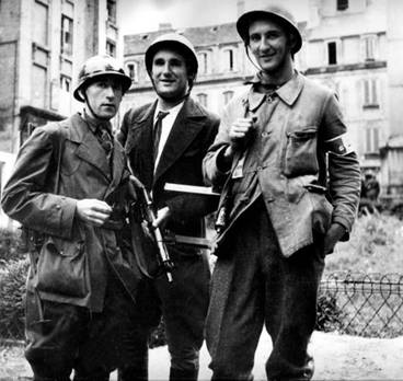 A group of men in military uniforms